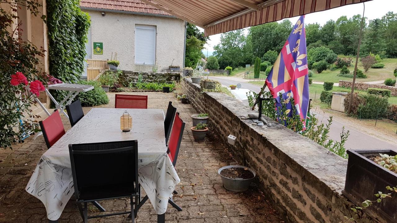 La Providence, Chambres D'Hotes Saint-Sernin-du-Plain Esterno foto