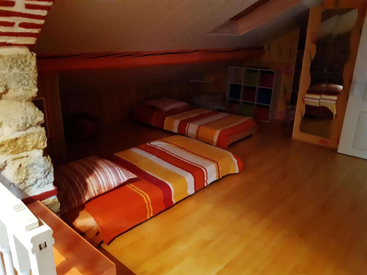 La Providence, Chambres D'Hotes Saint-Sernin-du-Plain Esterno foto