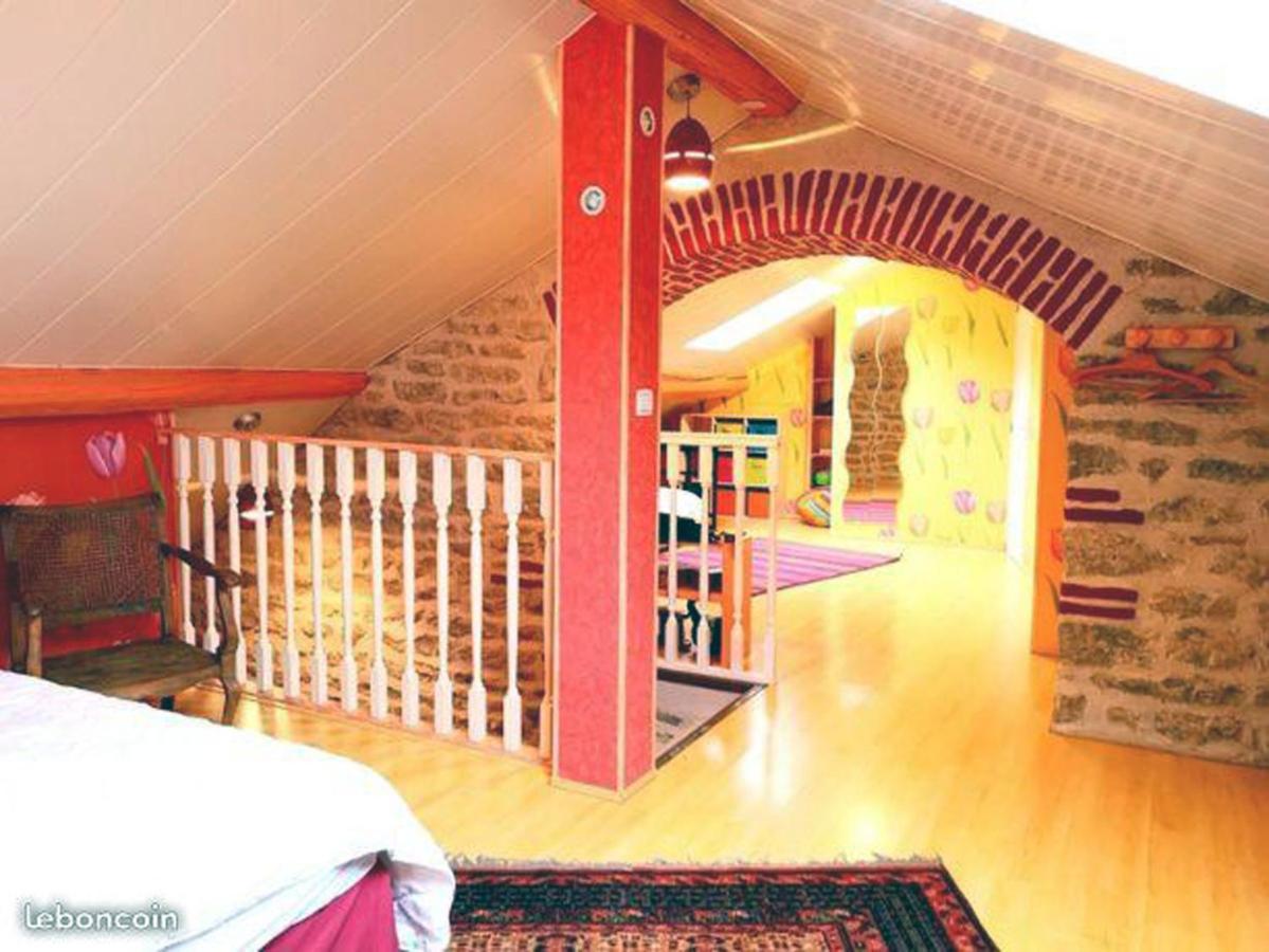 La Providence, Chambres D'Hotes Saint-Sernin-du-Plain Esterno foto